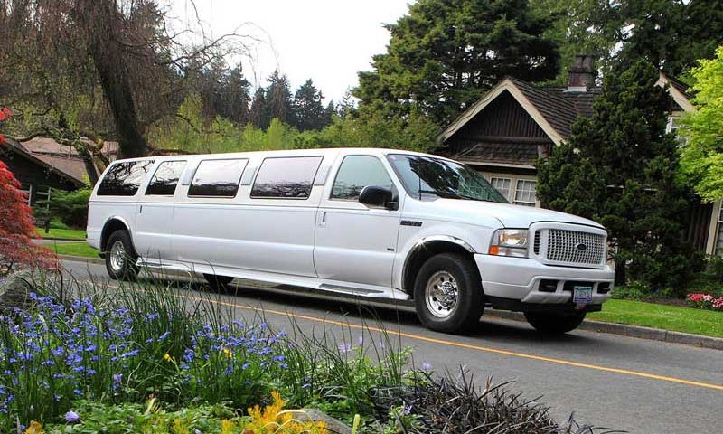 Limousine Rental Service in Toronto